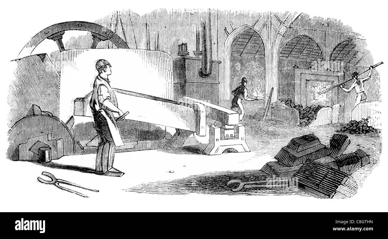 Accumulation de chasse de haut fourneau fabrication fer metalmaking marteau forgé ferronnerie fonte feu ouvert metal forge forger Banque D'Images