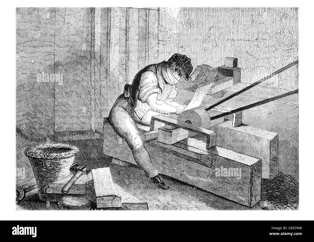 Rectifieuse à aiguilles aiguilles pointant rectifieuse cylindrique forme atelier artisan de roue panier hache étincelle sparks Banque D'Images