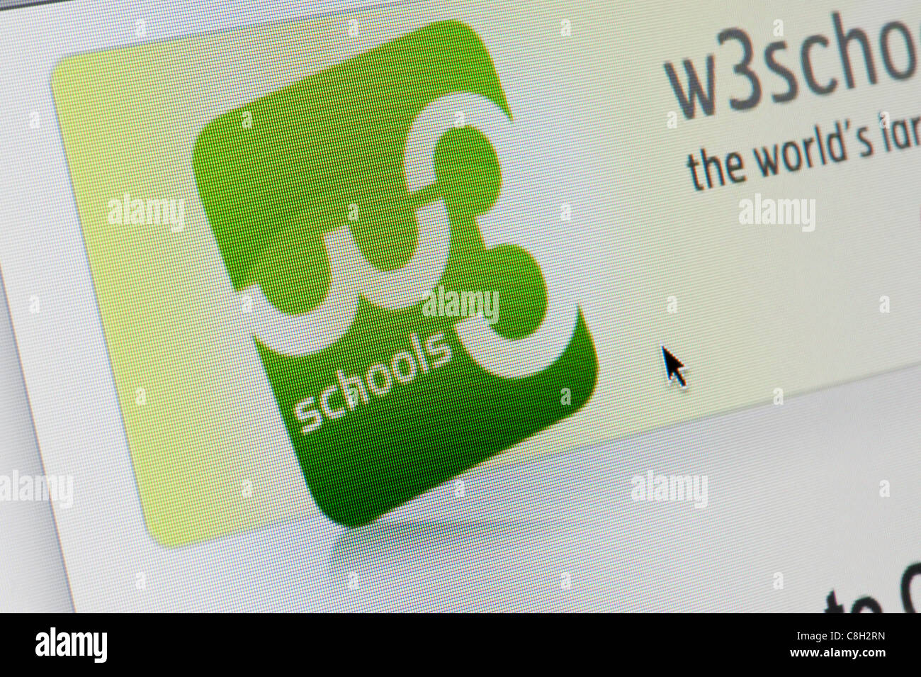 De près de l'logo W3Schools comme vu sur son site web. (Usage éditorial uniquement : -Print, télévision, e-book et le comité éditorial du site). Banque D'Images