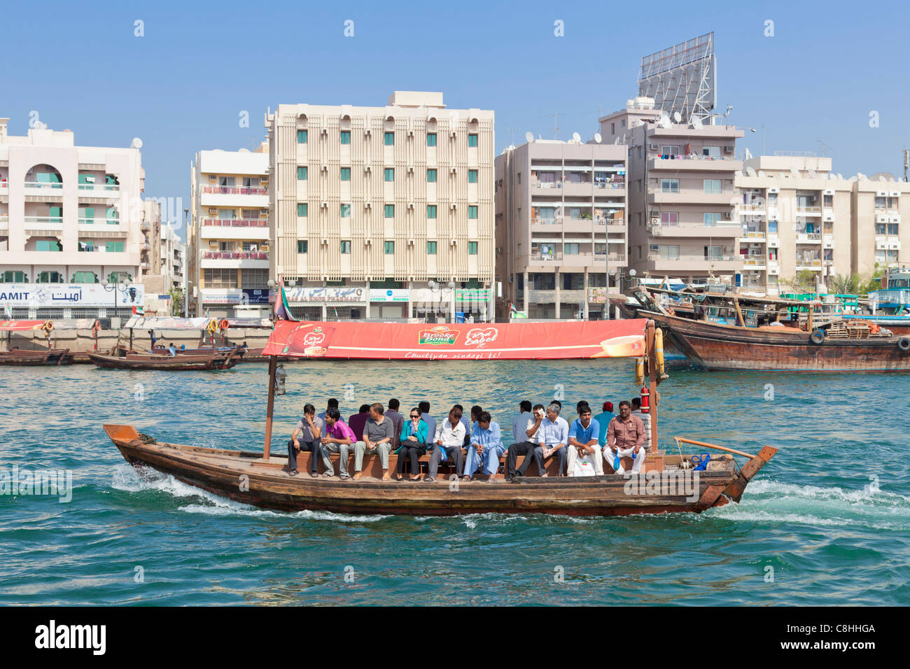Abras taxis d'eau, Dubaï Creek, Bur Dubai, Émirats arabes unis, ÉMIRATS ARABES UNIS, Moyen Orient Banque D'Images