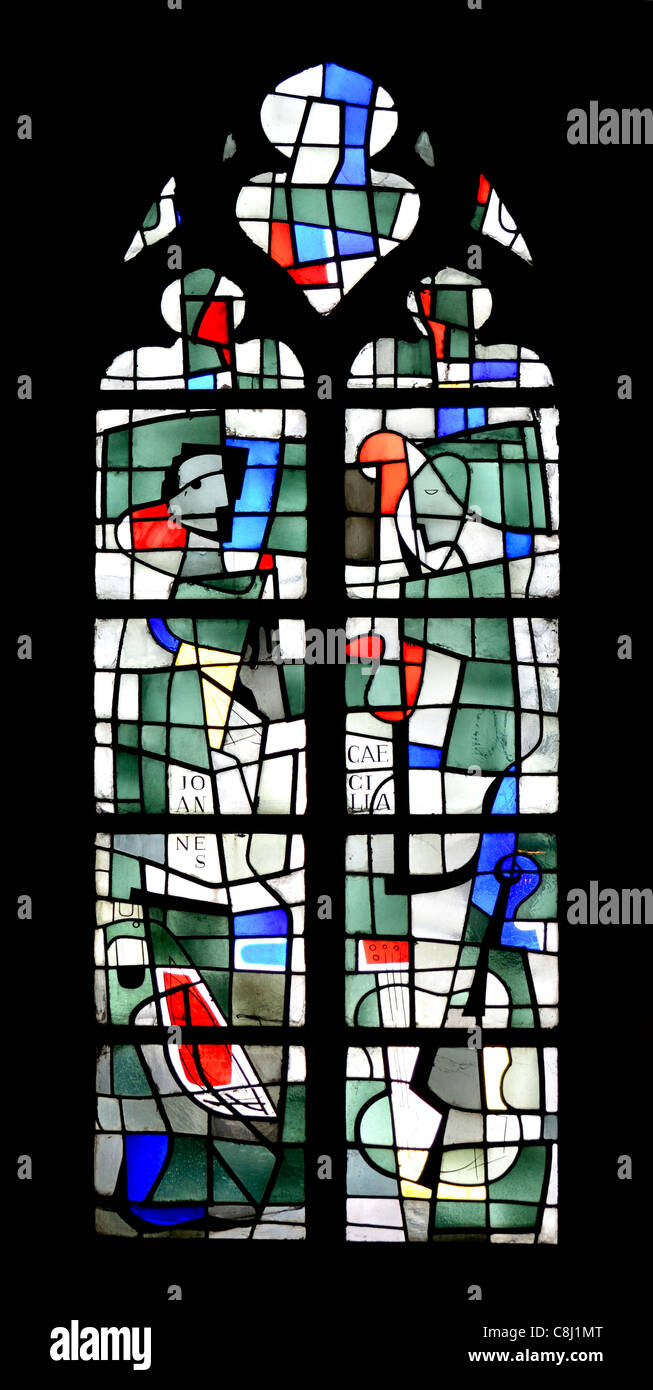 Bruxelles, Belgique.Eglise de Notre Dame de Bonne Secours / Eglise Notre Dame de l'assistance - vitrail moderne Banque D'Images