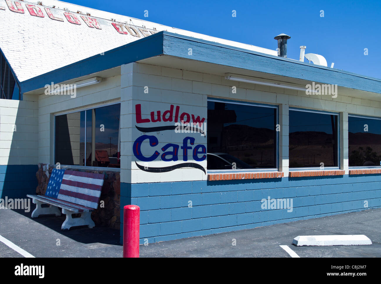 La Californie, U.S.A. Amboy, le Ludlow café sur la Route 66 Banque D'Images