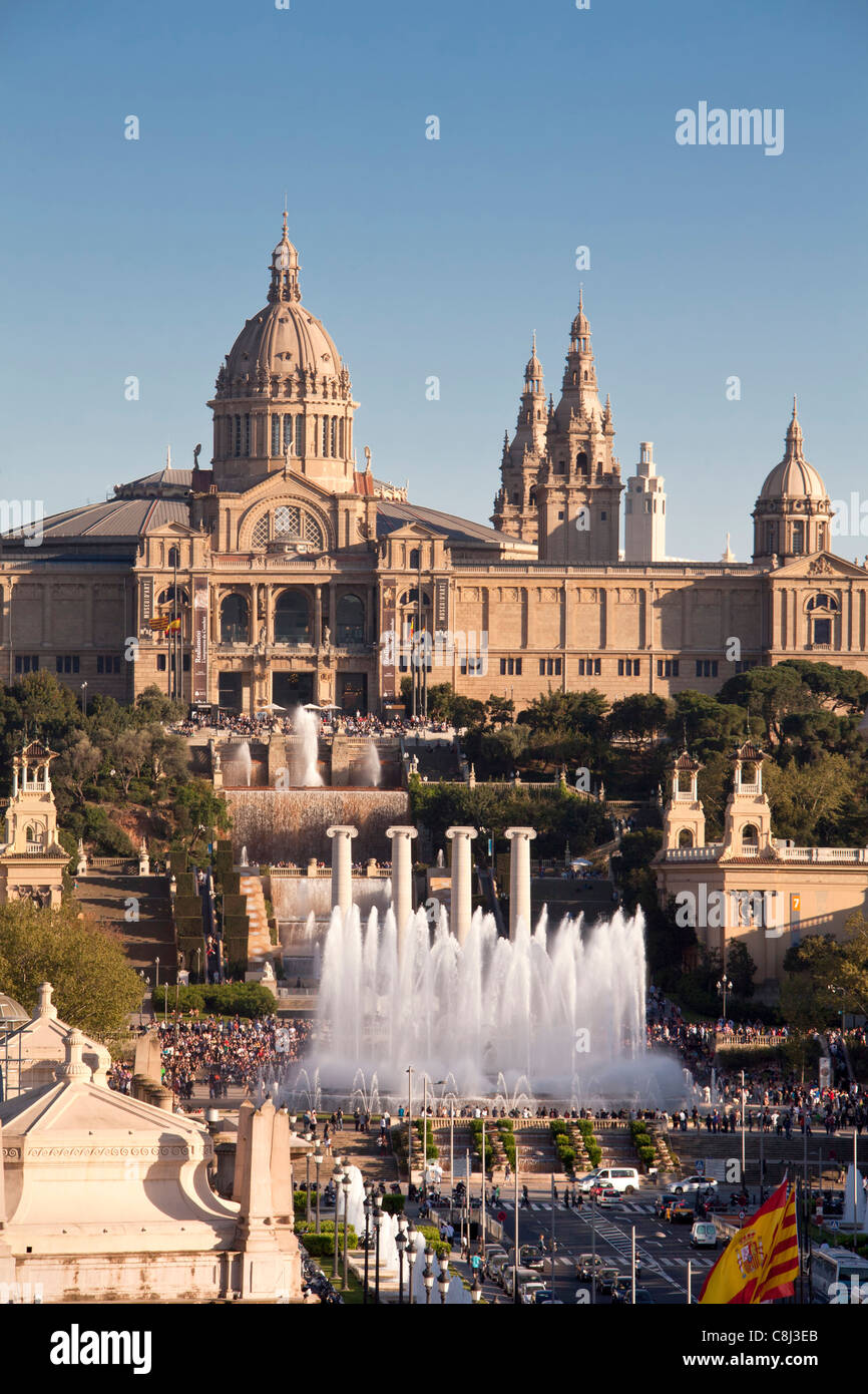 L'Espagne, l'Europe, Catalunya, Barcelona, España Square, Montjuich, palais, fontaines Banque D'Images