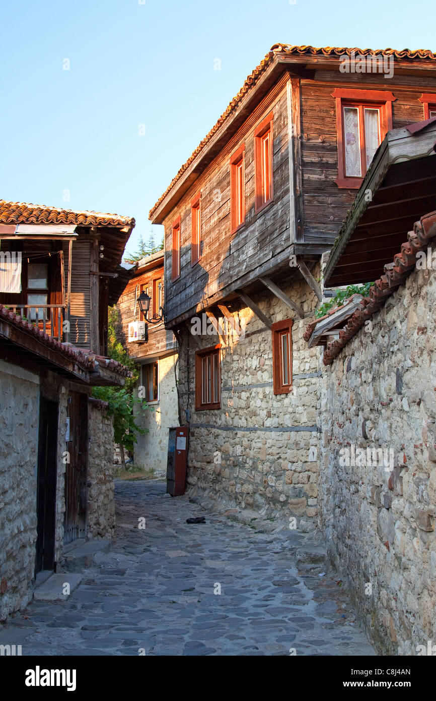 Maisons typiques dans la vieille ville de Nessebar Banque D'Images