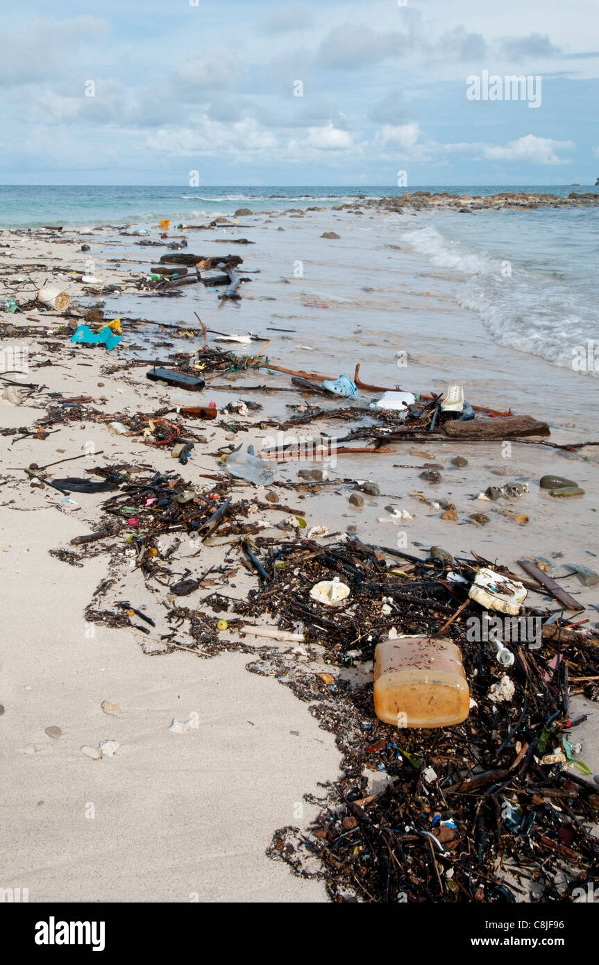 Pollution tropicale de la plage, archipel de San Blas, Panama Banque D'Images