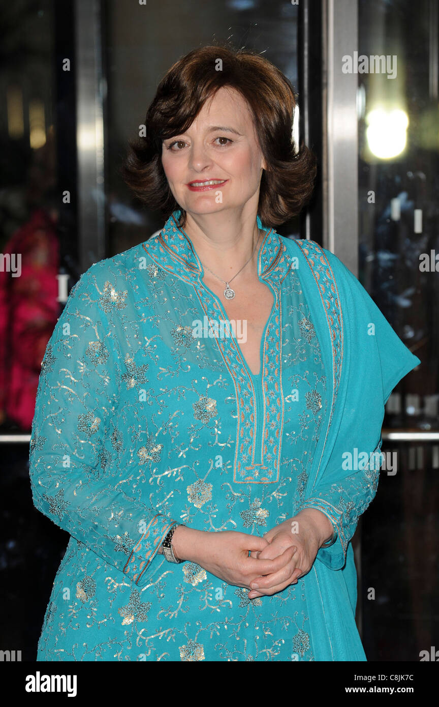 Cherie Blair arrive pour les femmes asiatiques de l'Achievement Awards à l'hôtel Hilton, London, 20 mai 2009. Banque D'Images