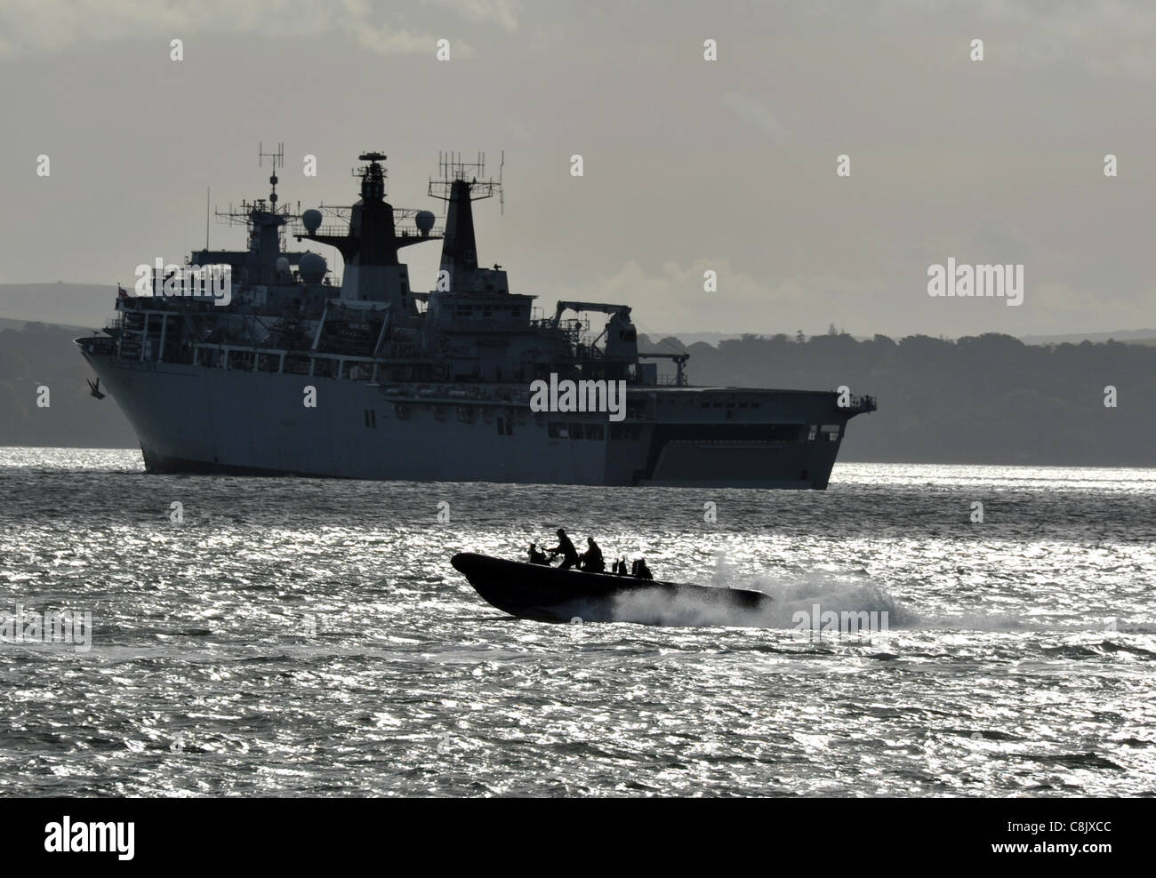 Le HMS Rempart (L15) Classe-Albion landing platform dock, the UK's nouvelle classe de navire d'assaut amphibie Banque D'Images