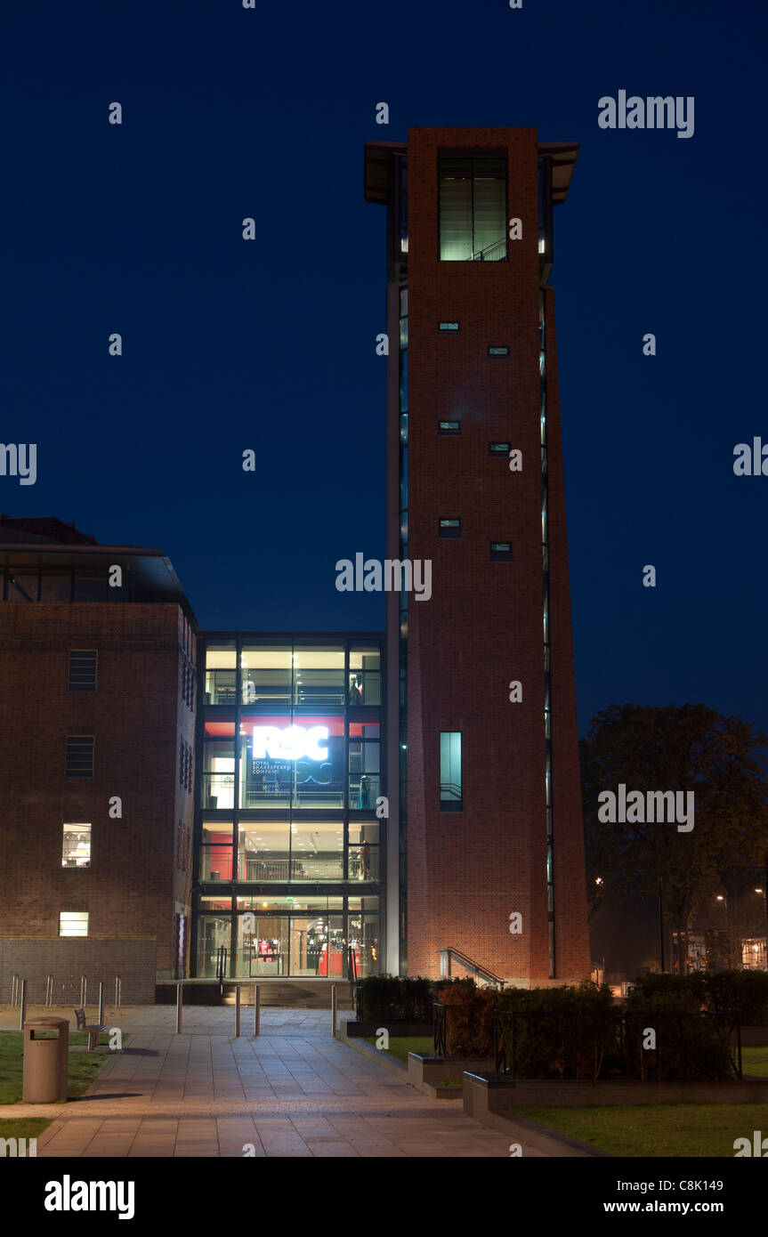 New Royal Shakespeare Theatre la nuit, Stratford-upon-Avon, England, UK Banque D'Images