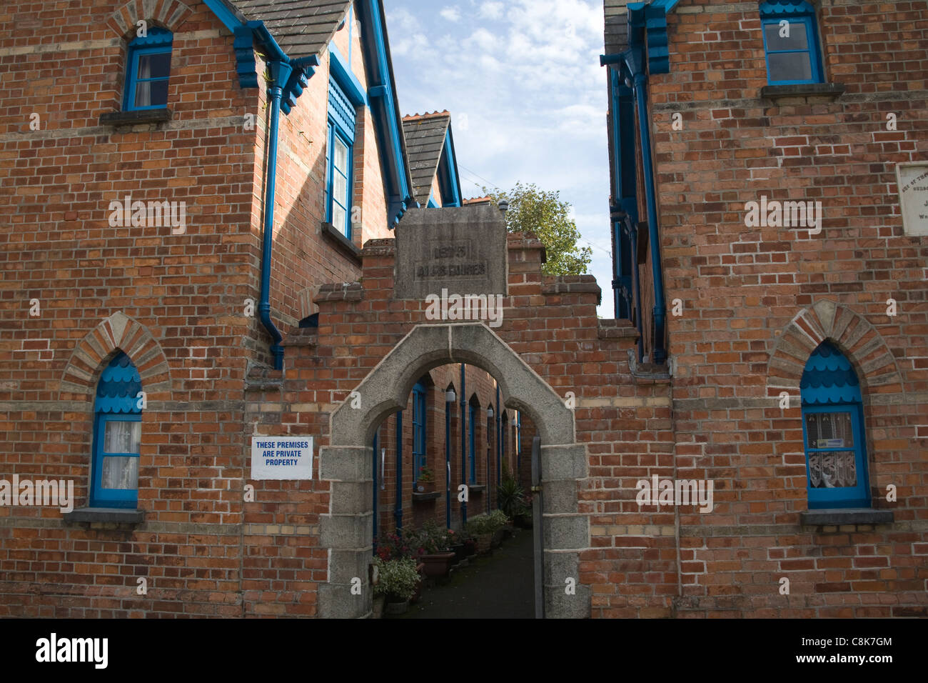 Padstow Cornwall Angleterre maisons construites en briques rouges de l'alms 1875 Banque D'Images