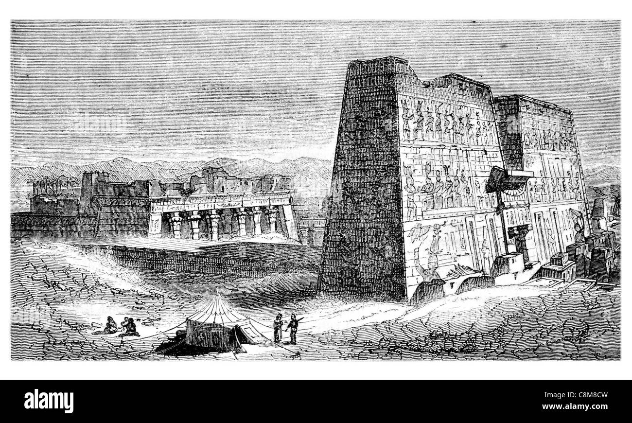 Temple d'Edfou ancien temple égyptien Nil Apollonopolis Magna Egypte dieu Horus période ptolémaïque Hathor Dendérah pèlerinage Banque D'Images