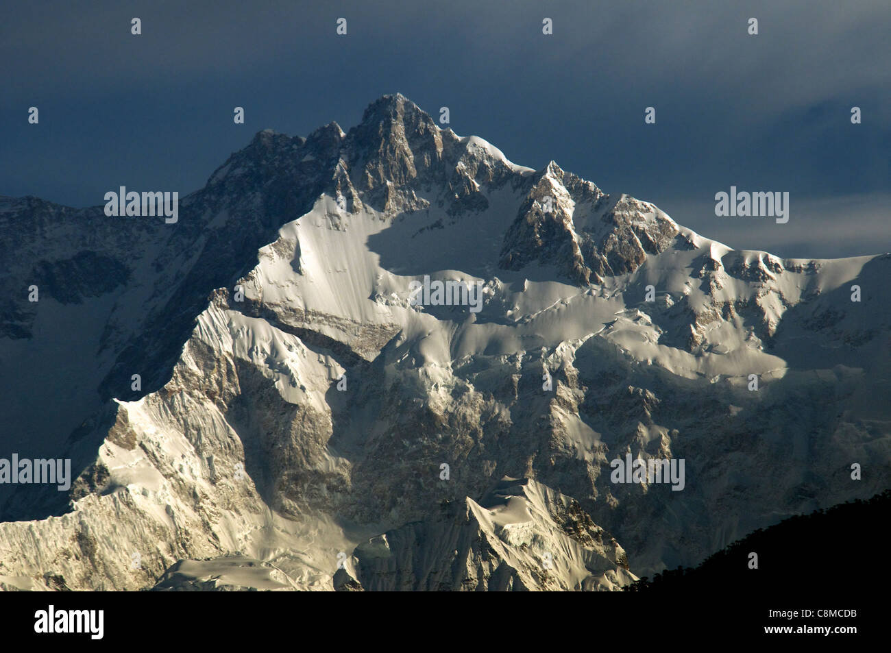 Le mont Kangchenjunga dans la lumière du matin de Pelling Sikkim Inde Banque D'Images