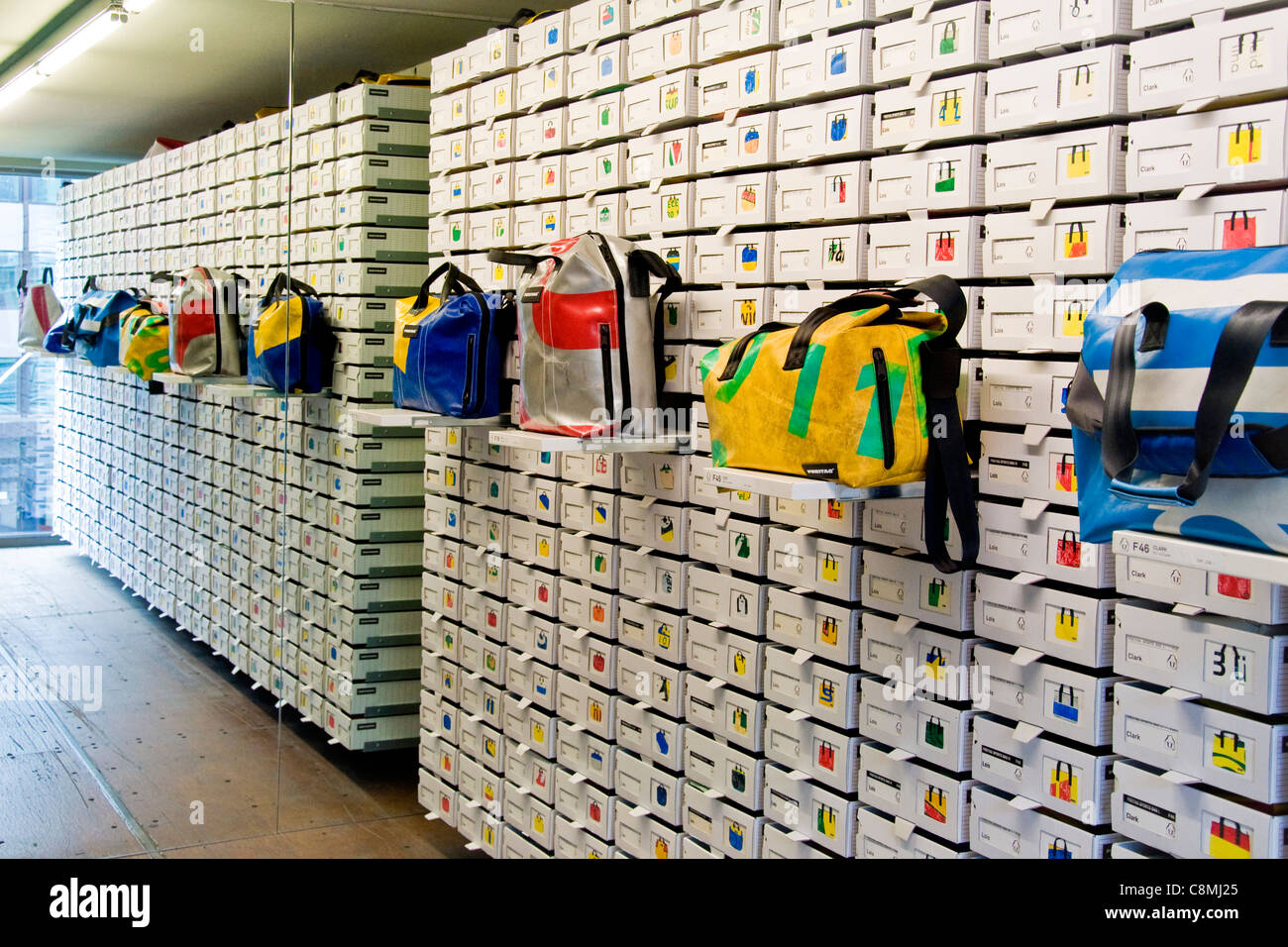 Freitag shop, Zurich, Suisse Photo Stock - Alamy