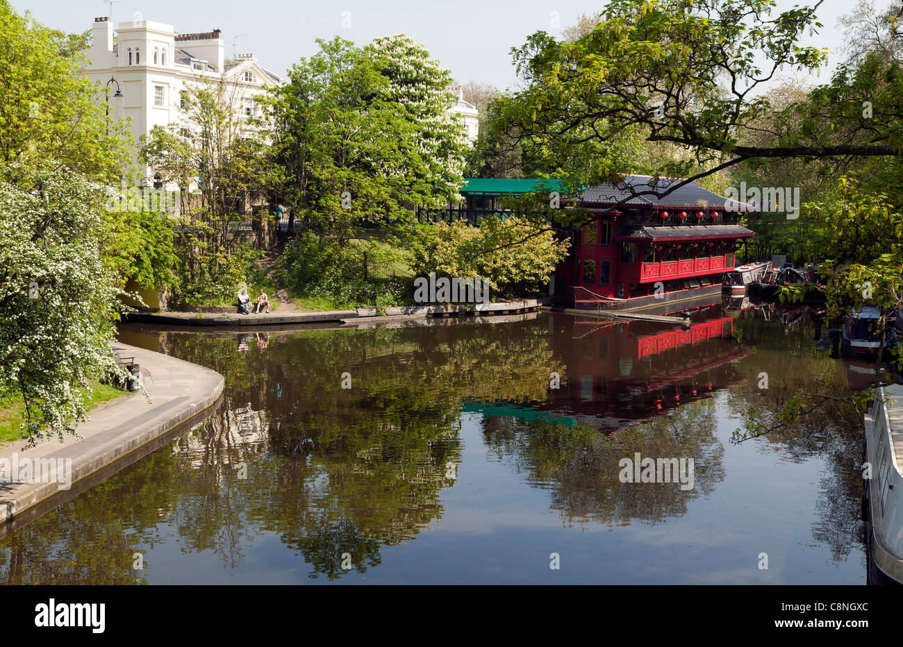 Feng Shang Princess Floating Chinese Restaurant au bassin de Cumberland sur le canal Regents. Banque D'Images