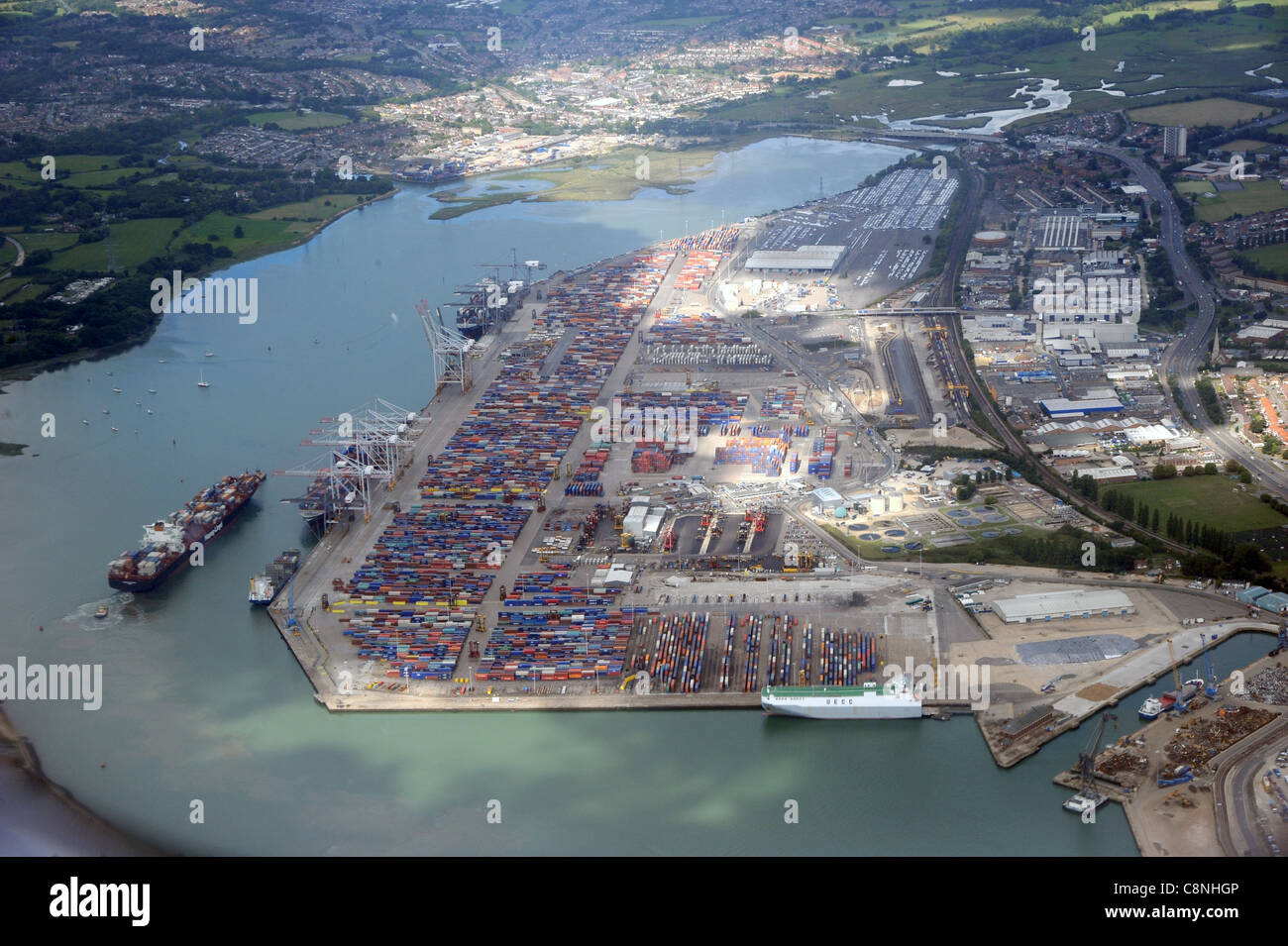Vue aérienne du port de conteneurs international de Southampton. Banque D'Images