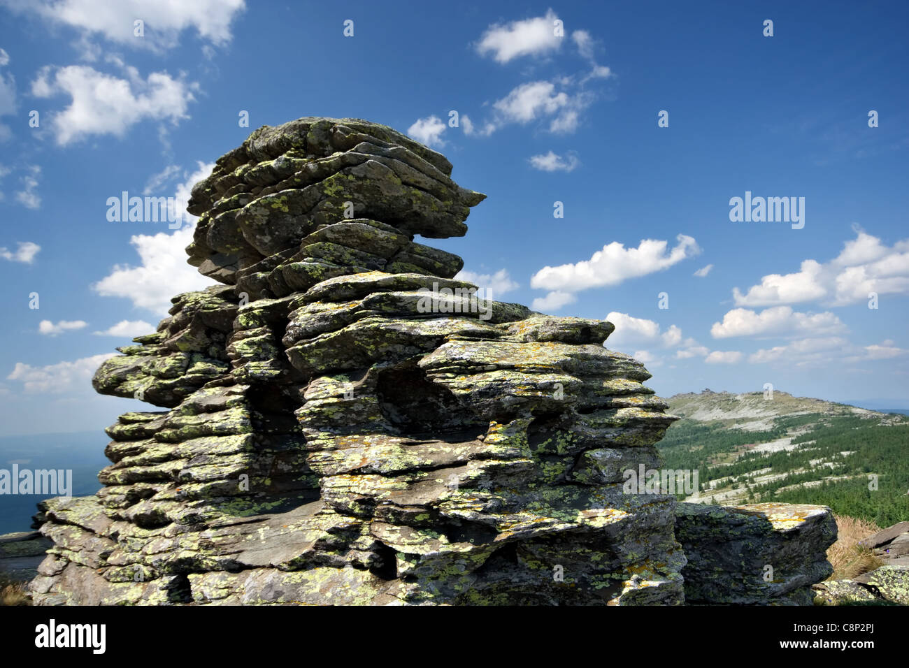 Les roches complexes (valeurs aberrantes) à l'Urenga ridge. Au sud de l'Oural. La région de Tchéliabinsk. La Russie. Banque D'Images
