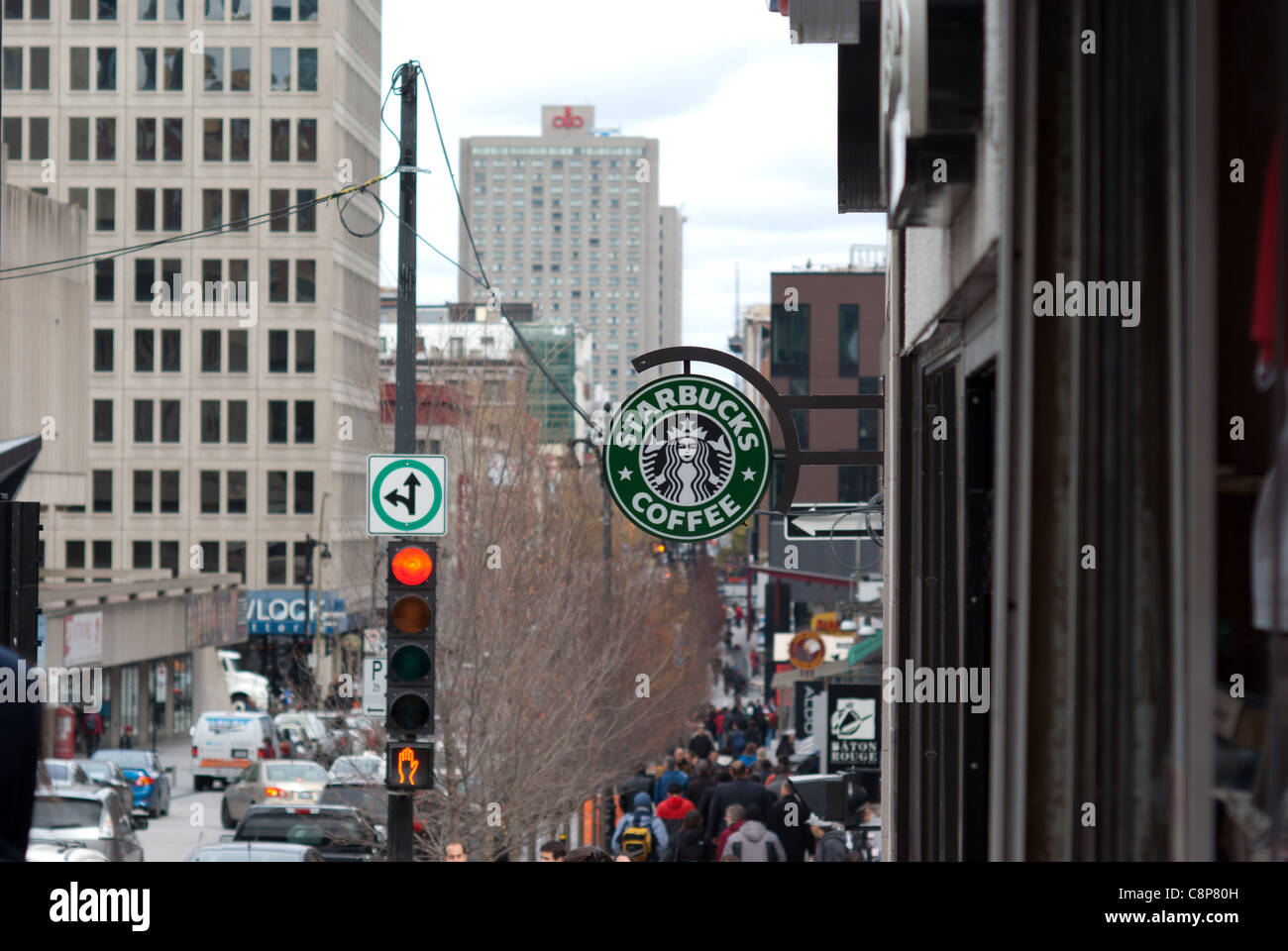 Café Starbucks près de la Place des Arts, Montréal, Canada Banque D'Images