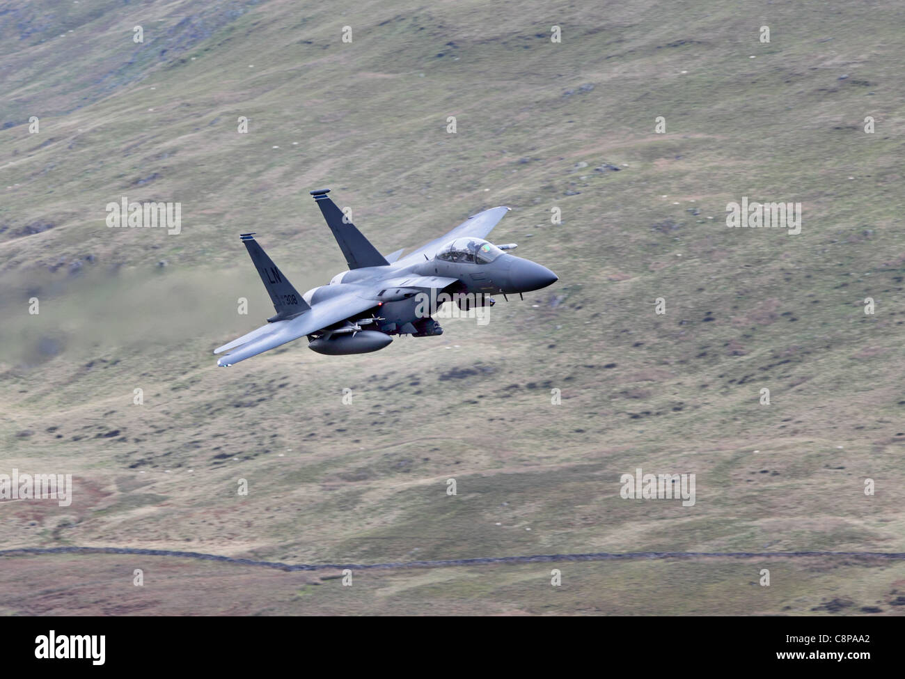 F15 Eagle faible niveau Mid-Wales formation Banque D'Images