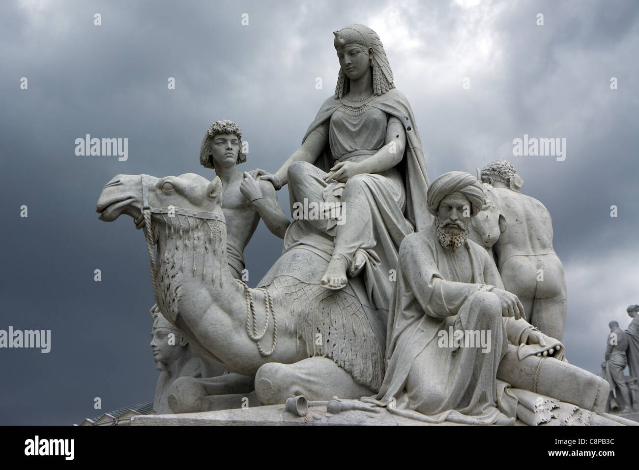 Groupe de sculpture allégorique Banque de photographies et d'images à haute  résolution - Alamy