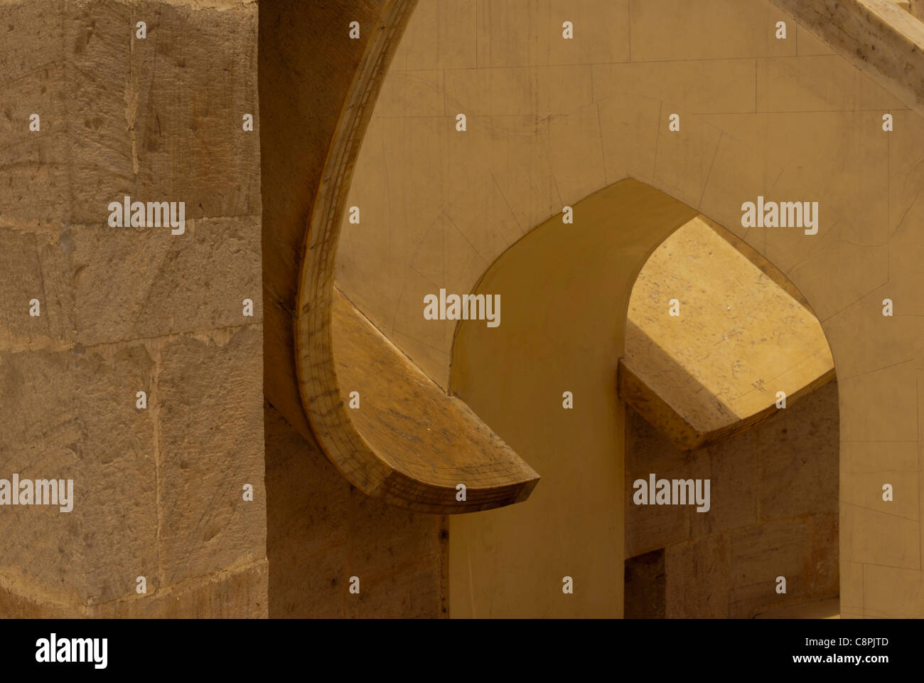 Samrat Yantra cadran solaire, l'observatoire Jantar Mantar, Jaipur, Rajasthan, Inde. Banque D'Images