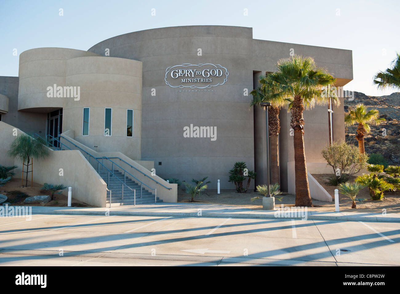 Une vue extérieure sur la Gloire à Dieu Ministries à Rancho Mirage, en Californie Banque D'Images