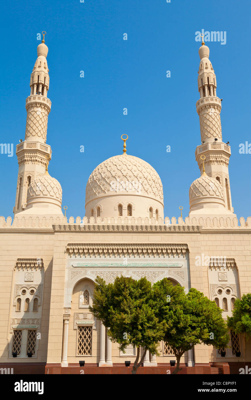 La mosquée de Jumeirah, Dubaï, Émirats arabes unis, ÉMIRATS ARABES UNIS, Moyen Orient Banque D'Images