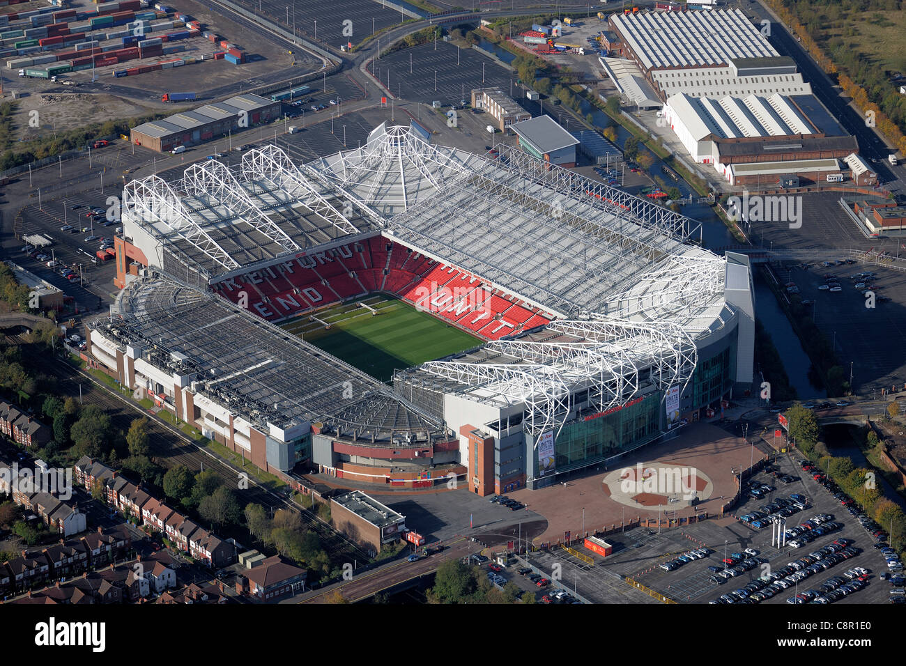 Vue aérienne du stade de football Old Trafford, domicile du Manchester United FC Banque D'Images