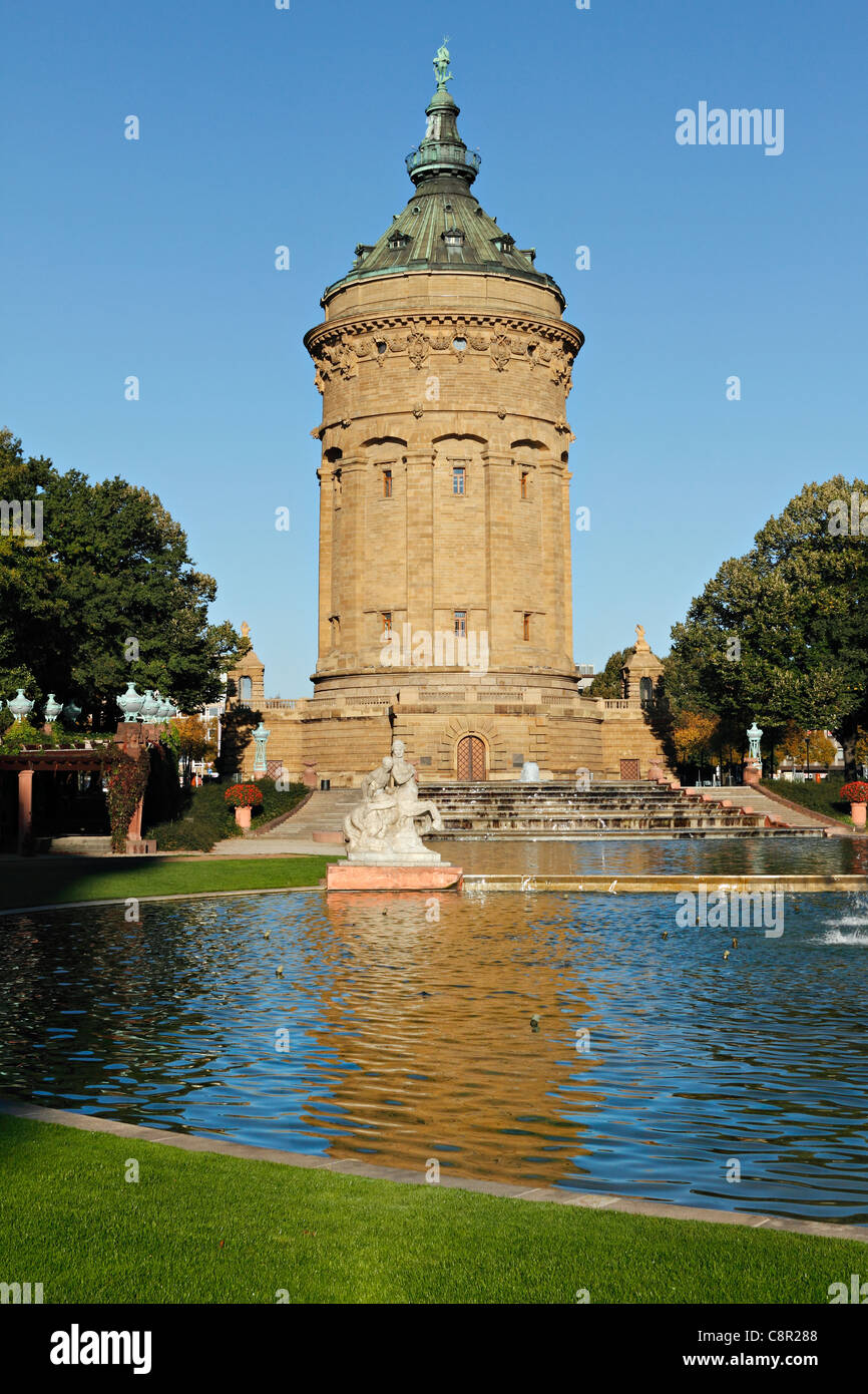 Mannheim Water Tower Frederick Park, Mannheim Baden Württemberg Allemagne Banque D'Images