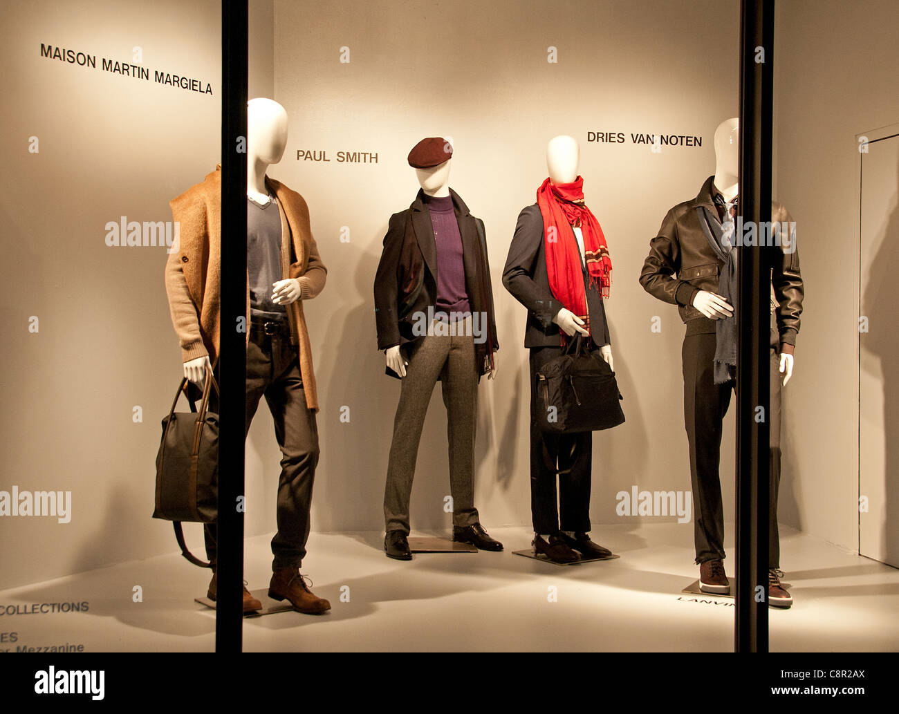 Dries van Noten Paul Smith Maison Martin Margiela shop window United States of America Banque D'Images