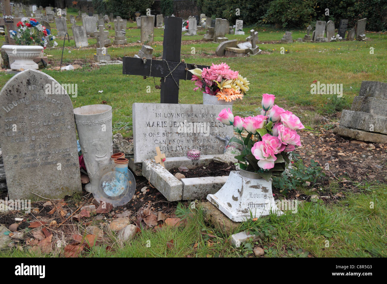 Tombe de Mary Jane Kelly,(Marie Jeanette Kelly), Jack l'Eventreur victime, à St Patrick's Catholic Cemetery, Londres, Royaume-Uni. Banque D'Images