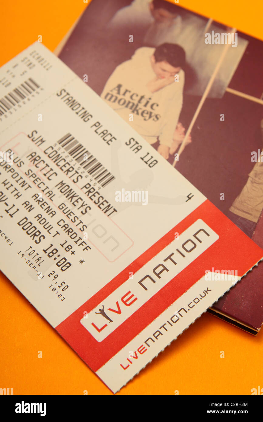 Site Web Live Nation pop rock concert billetterie solidaire avec billets pour Arctic Monkeys à Cardiff, Royaume-Uni Banque D'Images Site Web Live Nation pop rock concert billetterie solidaire avec billets pour Arctic Monkeys à Cardiff, Royaume-Uni Banque D'Images