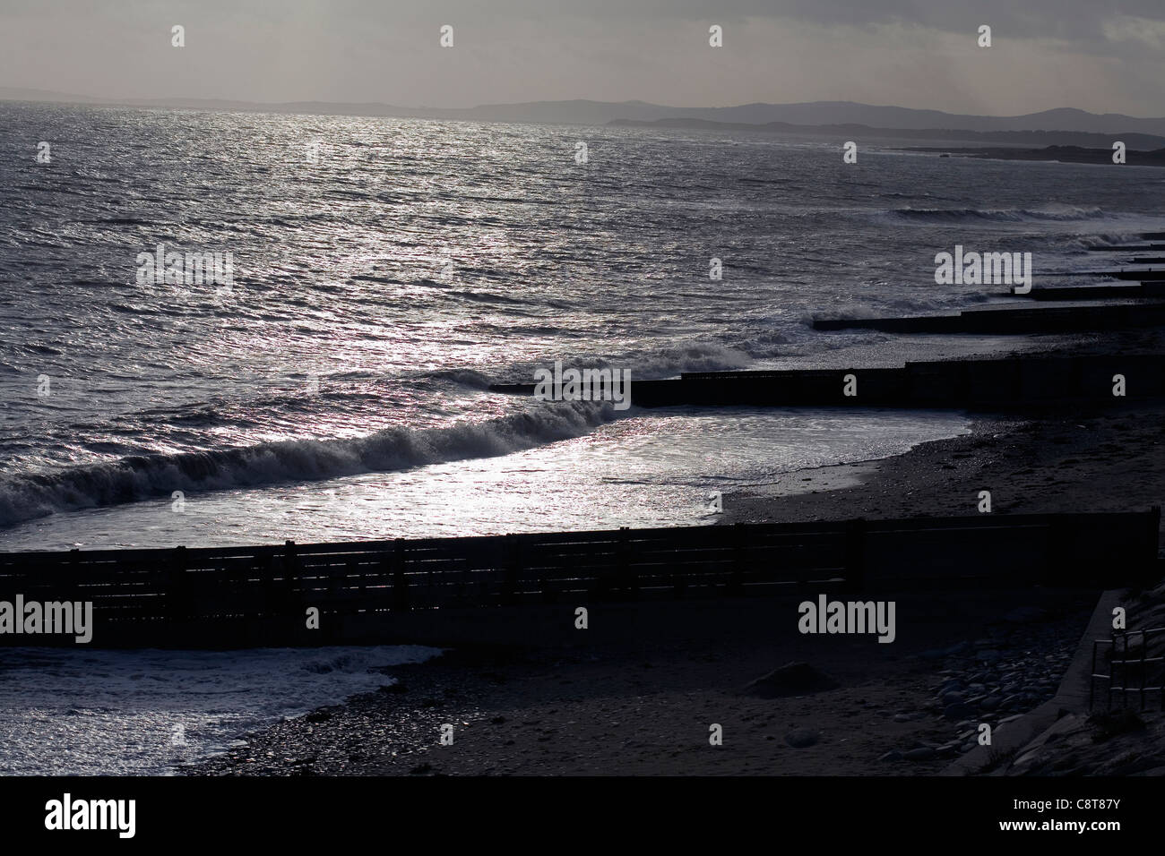 Plage de Criccieth Tremadog Bay La Baie de Cardigan au Pays de Galles Banque D'Images