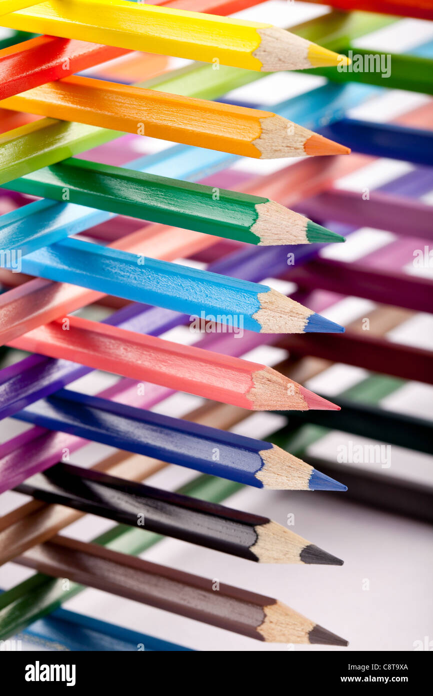 Grand groupe De Crayons de couleur Multi avec structure intégrée Banque D'Images