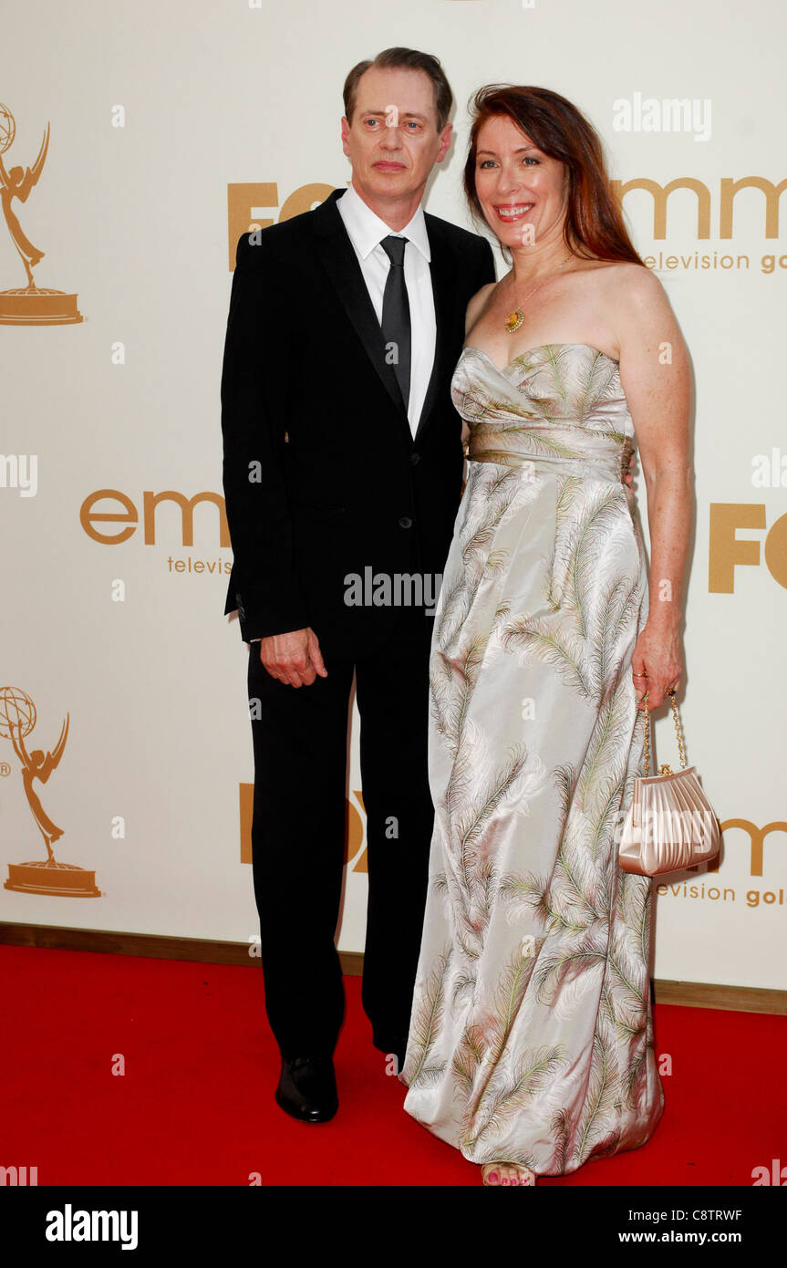 Steve Buscemi aux arrivées pour la 63e Primetime Emmy Awards - Arrivals 2, Nokia Theatre à Los Angeles. Vivre, Los Angeles, CA Banque D'Images