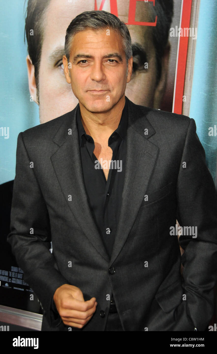 George Clooney aux arrivées pour l'IDES DE MARS Le dépistage, Samuel Goldwyn Theatre à l'AMPAS, Los Angeles, CA Septembre 27, Banque D'Images