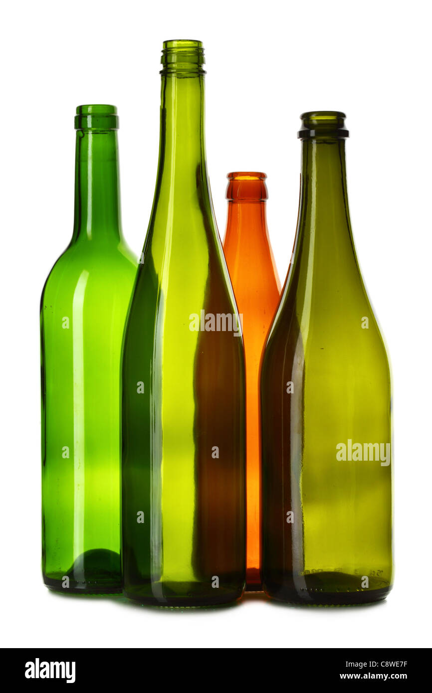 Bouteilles de vin vide isolé sur fond blanc Banque D'Images