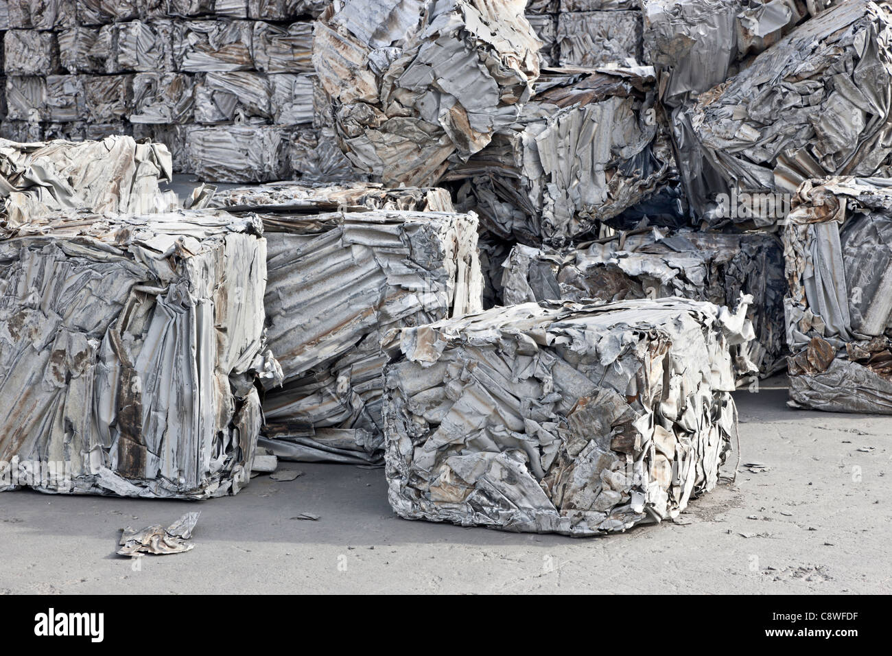 Le recyclage de l'aluminium, bâches compactés Banque D'Images