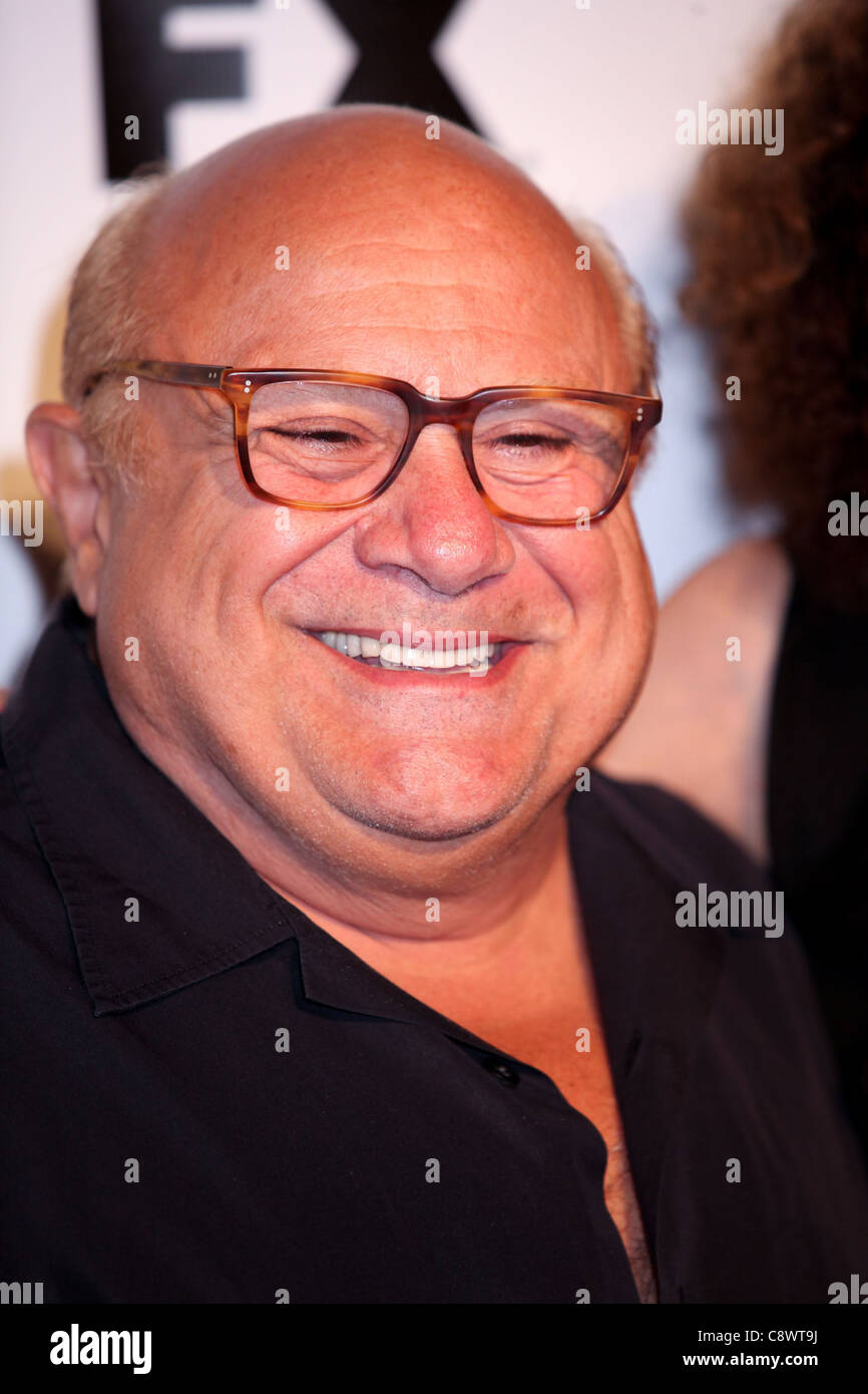 Danny DeVito aux arrivées pour elle est toujours ensoleillée à Philadelphie et la Ligue 7 saison Saison Trois avant-premières, Banque D'Images