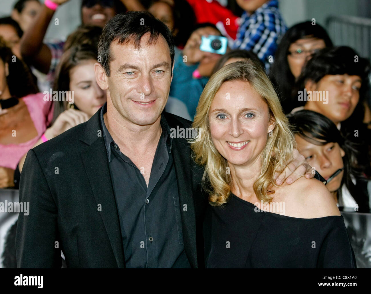 Jason Isaacs, épouse Emma Hewitt aux arrivées d'enlèvement de Premiere, le Grauman's Chinese Theatre, New York, NY Le 15 septembre 2011. Banque D'Images