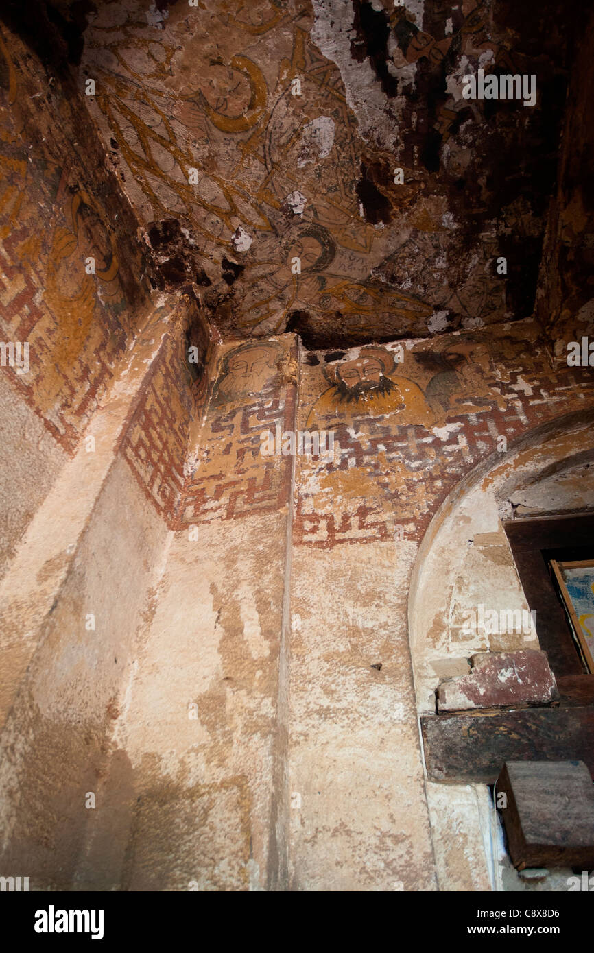 Plafond peint à l'semimonolithic rock-taillées dans l'église de Wukro Chirkos près de Mekele, du Tigré, dans le Nord de l'Ethiopie, l'Afrique. Banque D'Images