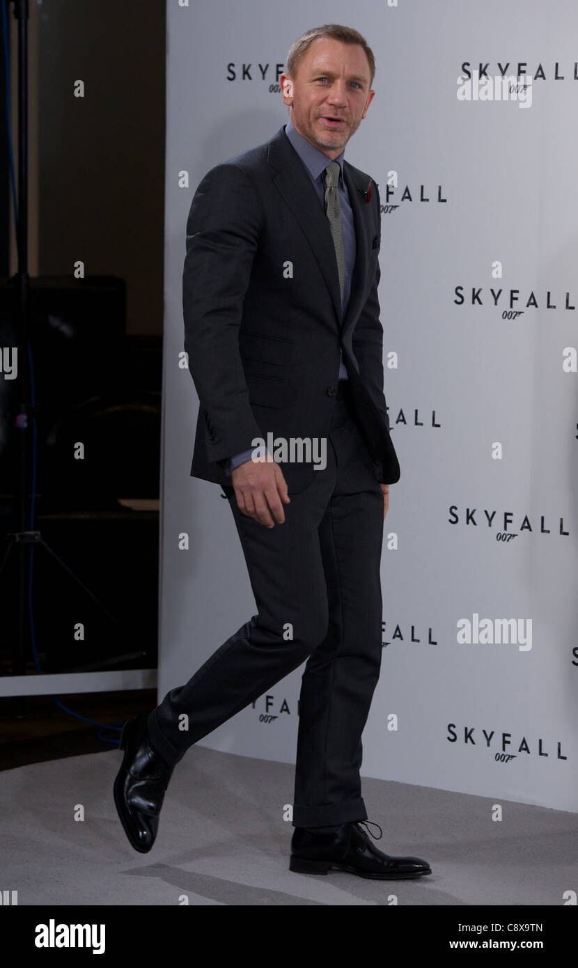 LONDON, Royaume-uni 3 NOVEMBRE 2022 : Pic montre Daniel Craig lors du lancement de l'appel de la photo la nouvelle Bond film intitulé Skyfall qui commence le tournage le 7 novembre. Banque D'Images
