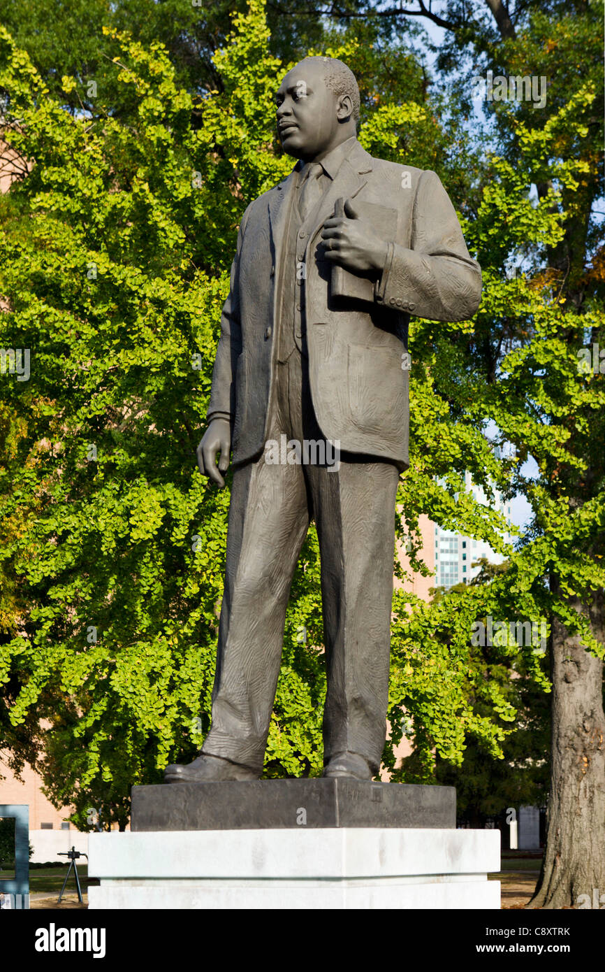 Statue du révérend Martin Luther King Jr dans Kelly Ingram Park, District de droits civils, Birmingham, Alabama, USA Banque D'Images