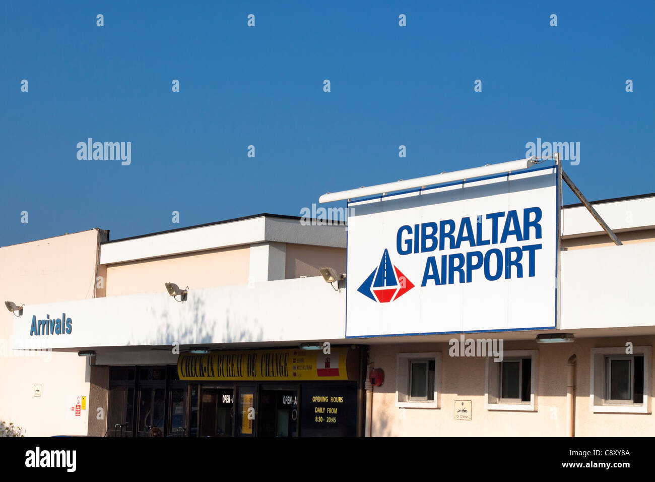 Détail de l'aéroport de Gibraltar ancien bâtiment. Banque D'Images