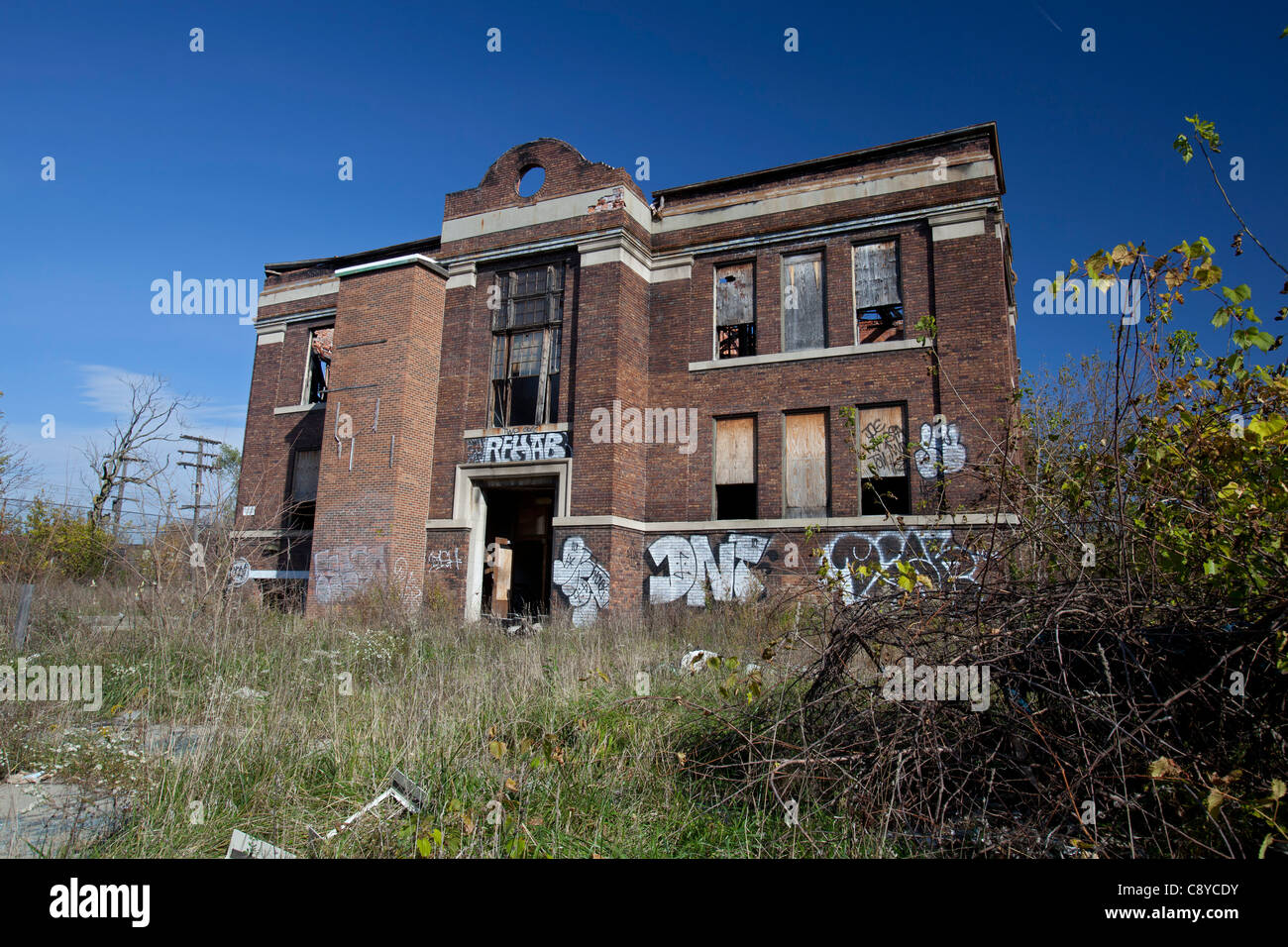 Detroit, Michigan - Un abandonné et vandalisé l'école. Banque D'Images