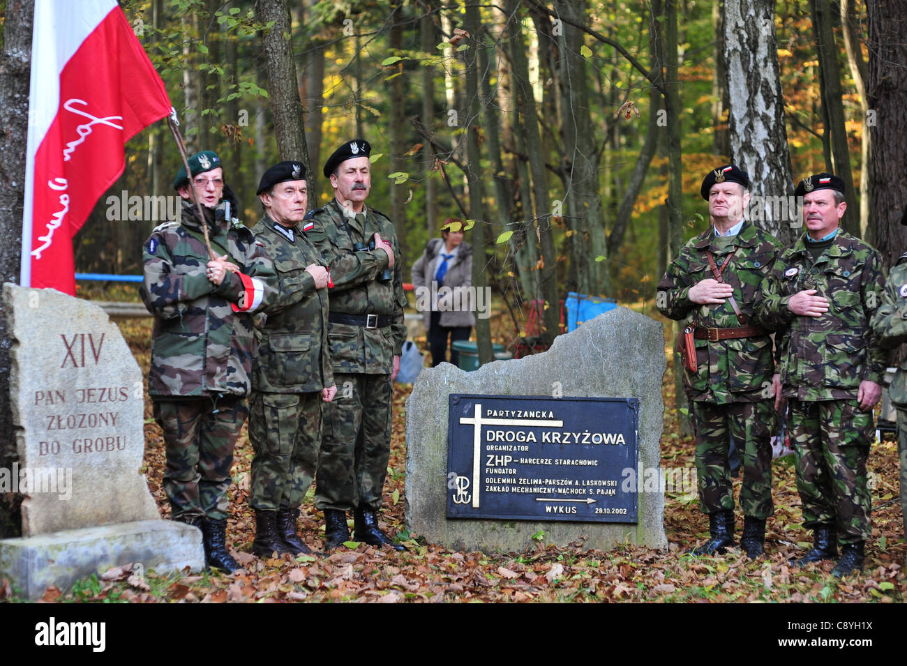 La Pologne, Sainte-Croix, Wykus, anniversaire pour commémorer la grande bataille contre des partisans Ponury forces nazies PENDANT LA SECONDE GUERRE MONDIALE Banque D'Images