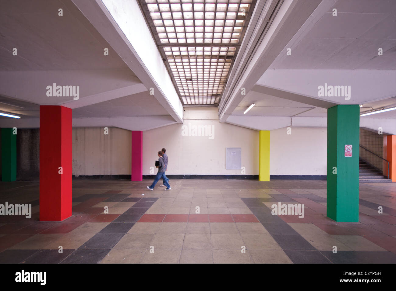 La structure de l'intérieur de la gare routière de Bretonside, Plymouth Banque D'Images