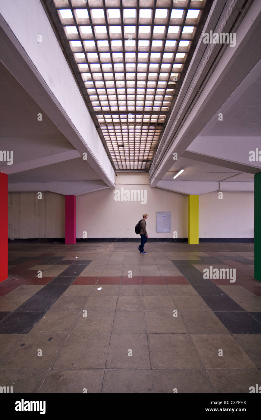 La structure de l'intérieur de la gare routière de Bretonside, Plymouth Banque D'Images