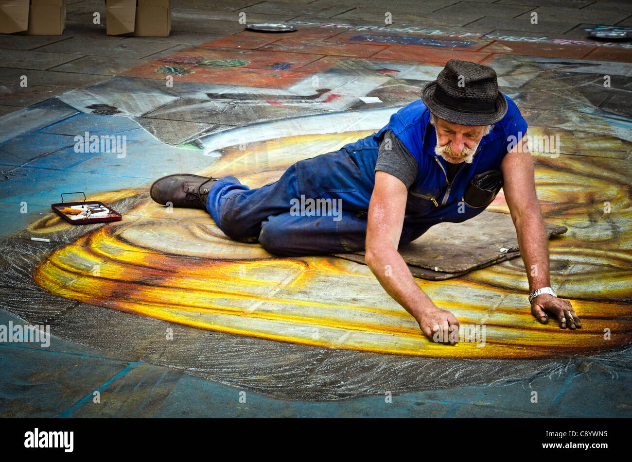 Street artist sketching à Place Royale Loire Atlantique Nantes France Banque D'Images