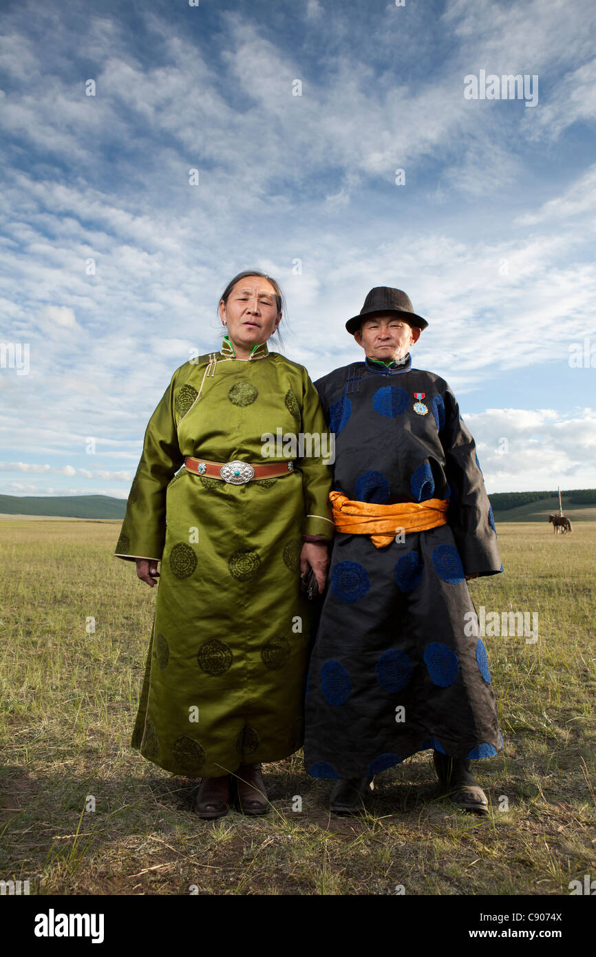 Portrait de famille en service, Tsagaannuur Khövsgöl, Mongolie Banque D'Images