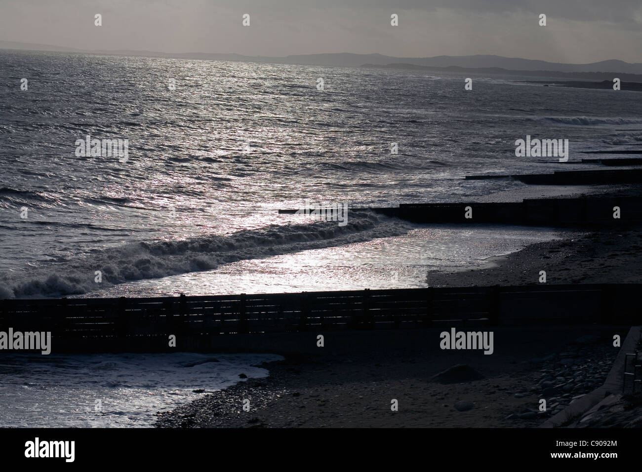 Plage de Criccieth Tremadog Bay La Baie de Cardigan au Pays de Galles Banque D'Images