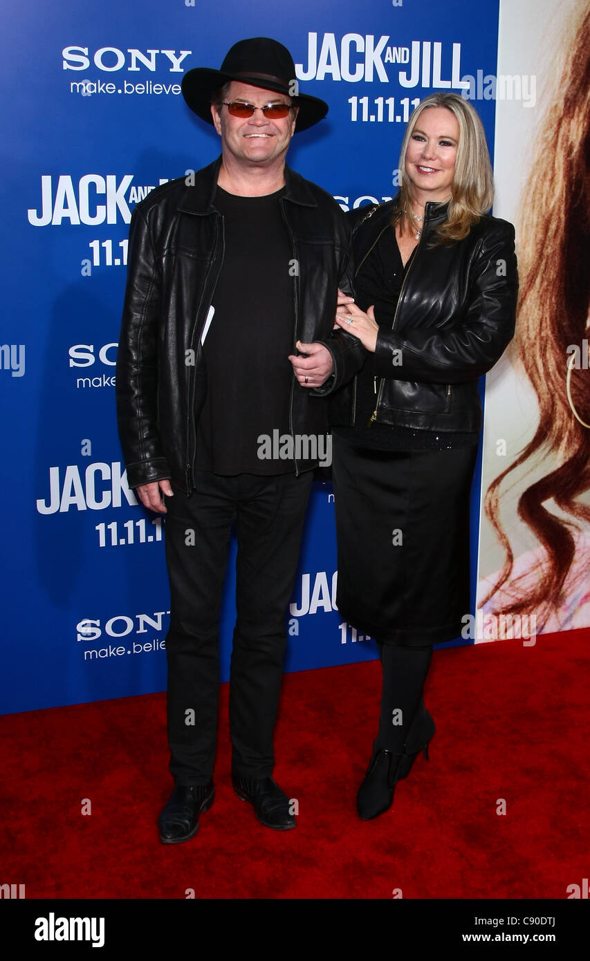 MICKY DOLENZ & DONNA QUINTER, Jack et Jill. Première mondiale LOS ANGELES CALIFORNIA USA 06 novembre 2011 Banque D'Images